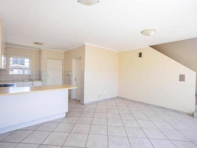 Townhouse for sale in Cape Town, Western Cape