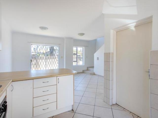 Townhouse for sale in Cape Town, Western Cape