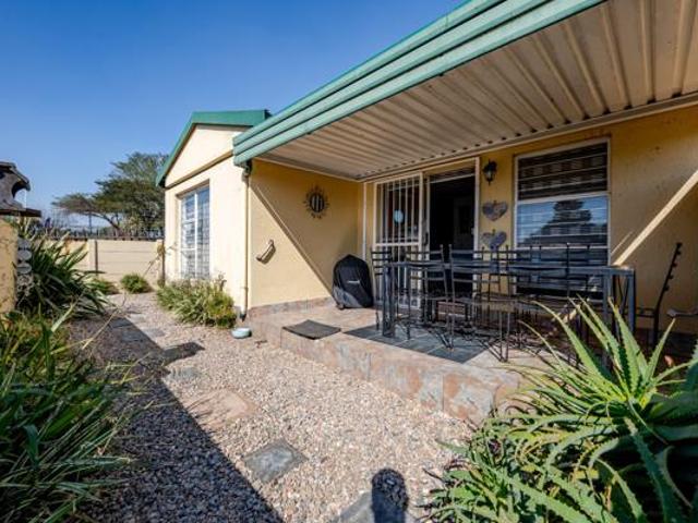 Townhouse for sale in Westonaria, Gauteng