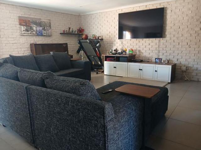 Townhouse for sale in West Rand Garden estates, Westonaria Local Municipality