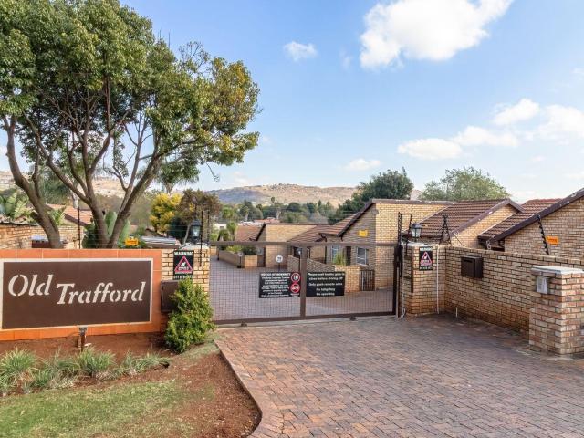 Townhouse for sale in Nooitgedacht, Gauteng