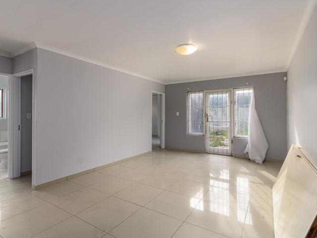 Townhouse for sale in Cape Town, Western Cape