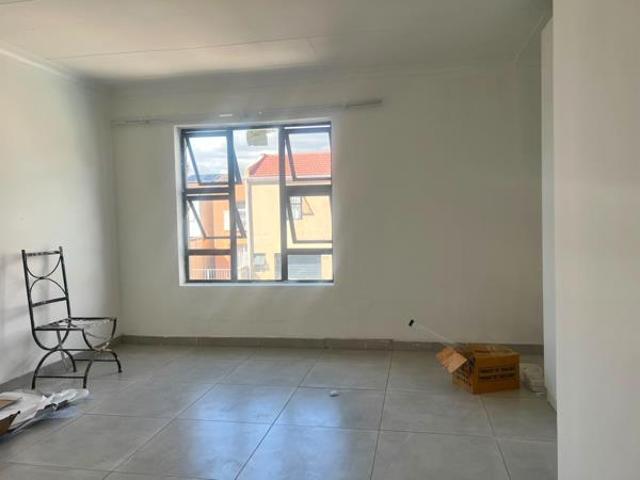 Townhouse for rent in Cape Town, Western Cape
