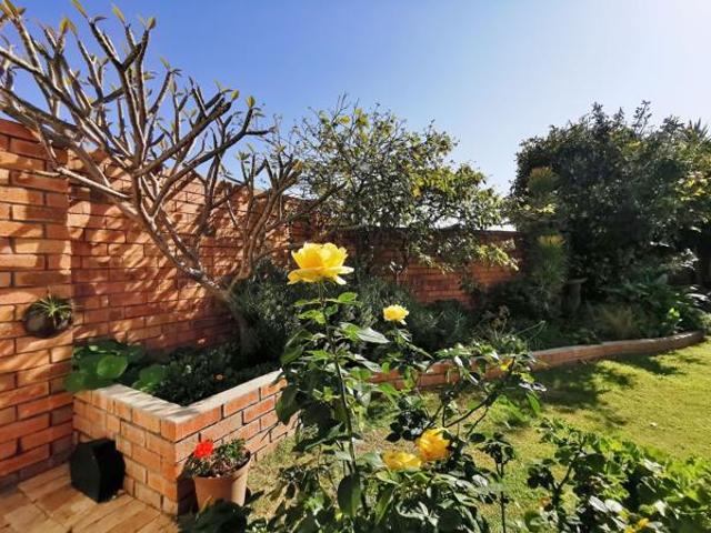 Townhouse for sale in Nelson Mandela Bay Ward 18, Nelson Mandela Bay Metropolitan Municipality