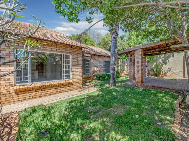 Townhouse for sale in Randburg, City of Johannesburg Metropolitan Municipality