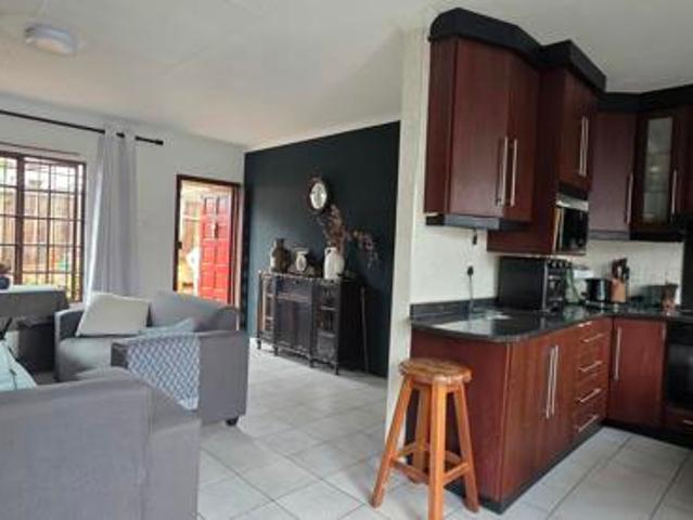 Townhouse for rent in Durban, eThekwini Metropolitan Municipality