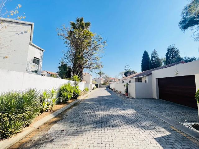 Townhouse for rent in Sandton