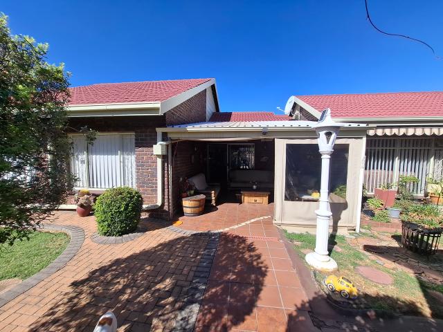 Townhouse for sale in Ekurhuleni, Gauteng