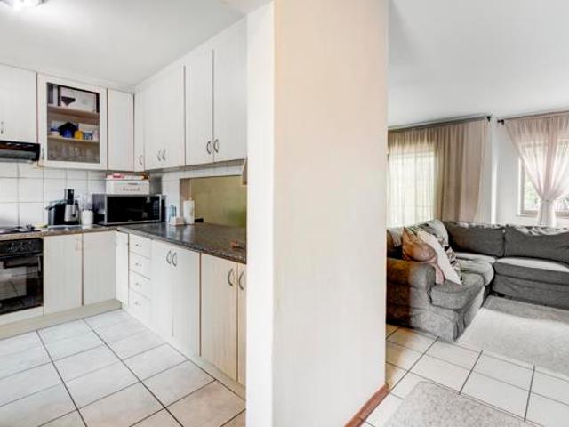 Townhouse for rent in Cape Town, City of Cape Town