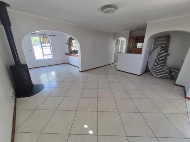 Townhouse for rent in Cape Town, Western Cape