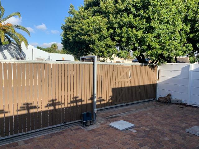 Townhouse for sale in Cape Town, Western Cape