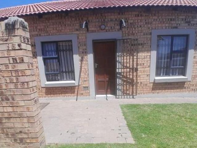 Townhouse for sale in Gert Sibande, Mpumalanga