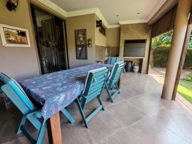 Townhouse for sale in Thaba Nchu, Free State