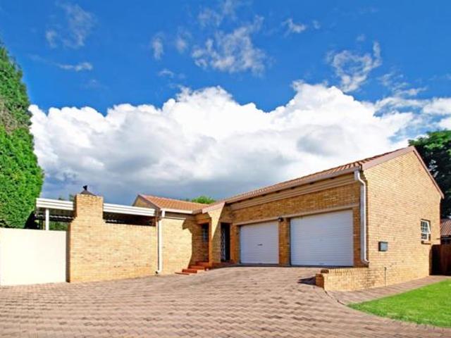 Townhouse for rent in Centurion, City of Tshwane Metropolitan Municipality
