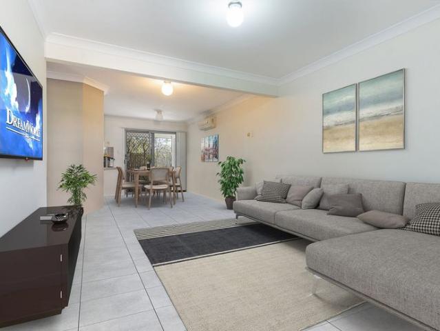 Townhouse for rent in Toombul, Queensland