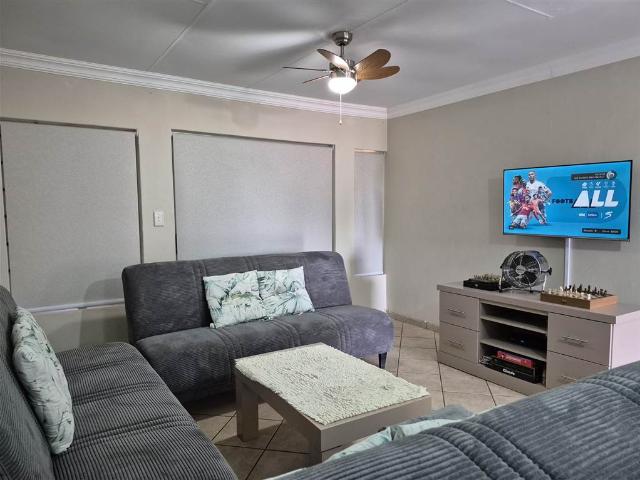 Townhouse for sale in Waterkloof, Gauteng