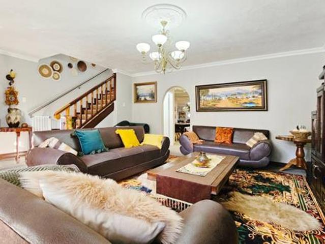 Townhouse for sale in Sedibeng, Gauteng