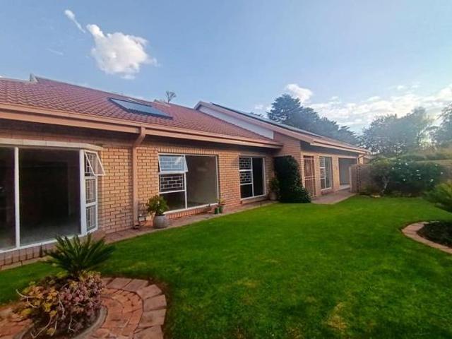 Townhouse for sale in Sedibeng, Gauteng