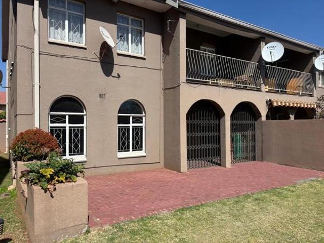 Townhouse for sale in Sedibeng, Gauteng