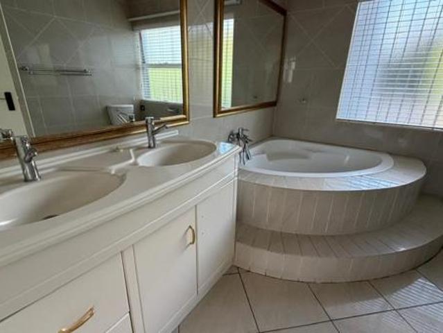Townhouse for sale in Sedibeng, Gauteng