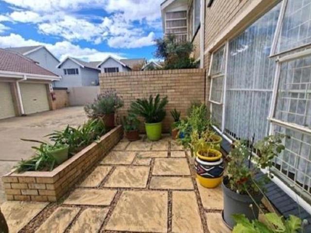 Townhouse for sale in Sedibeng, Gauteng