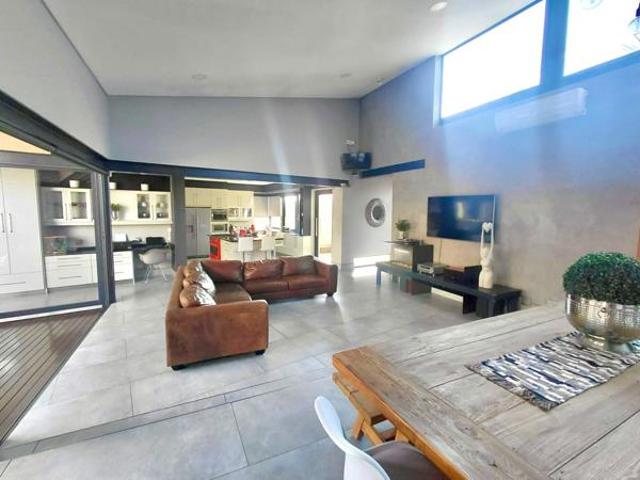 Townhouse for sale in Vereeniging, Emfuleni Local Municipality