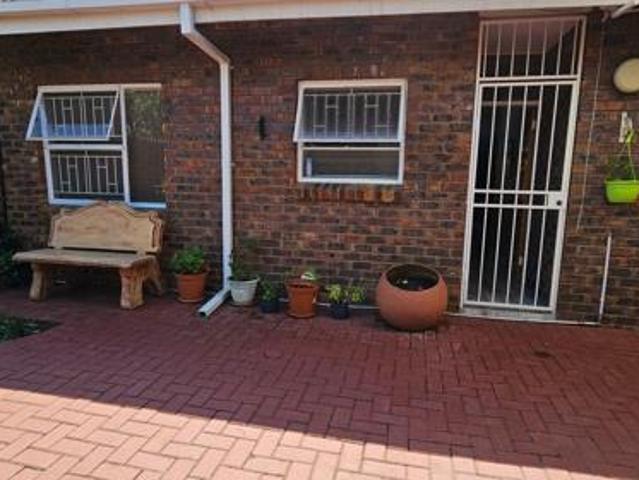 Townhouse for sale in Sedibeng, Gauteng