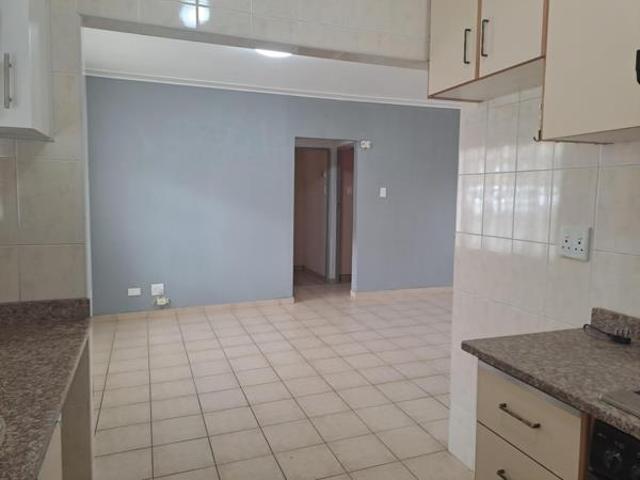 Townhouse for sale in oThongathi, eThekwini Metropolitan Municipality