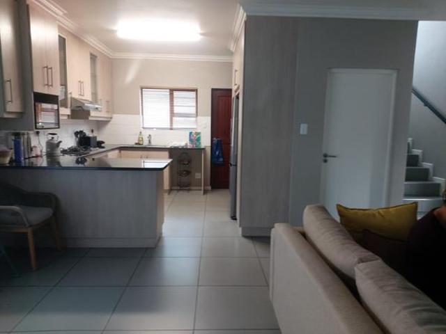 Townhouse for sale in Queenstown, Eastern Cape