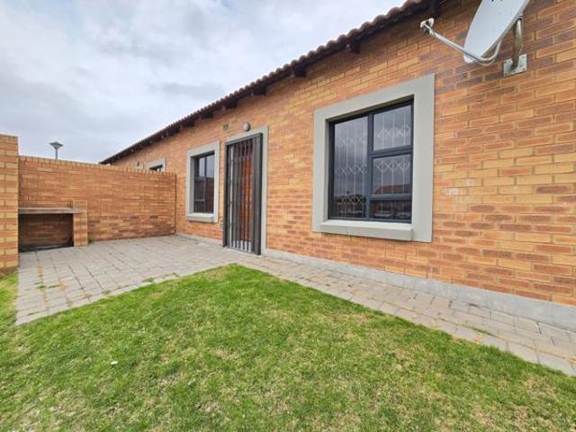 Townhouse for rent in Secunda, Govan Mbeki
