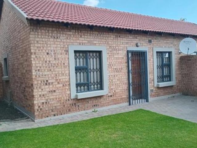 Townhouse for sale in Gert Sibande, Mpumalanga
