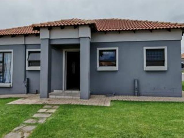 Townhouse for sale in Gert Sibande, Mpumalanga