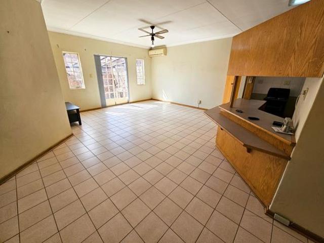Townhouse for sale in Bloemfontein, Free State