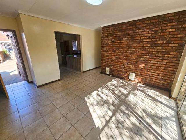 Townhouse for sale in Bloemfontein, Free State