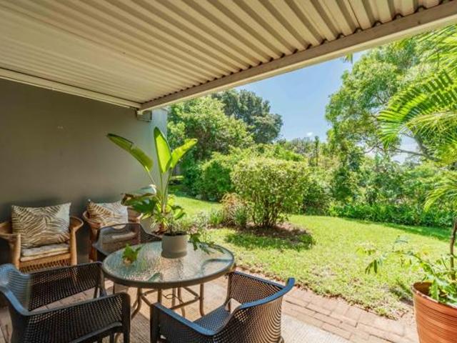 Townhouse for sale in Umdloti, Kwazulu-natal