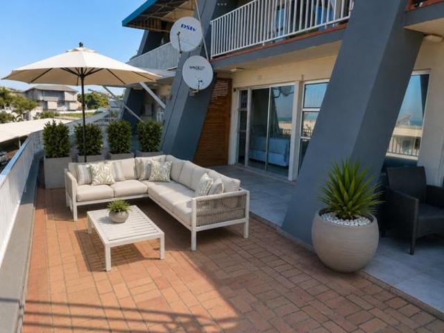 Townhouse for sale in Umdloti, Kwazulu-natal