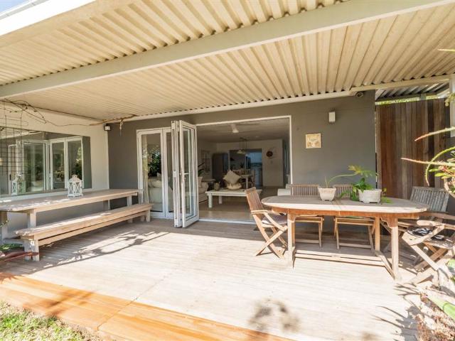 Townhouse for sale in Umdloti, Kwazulu-natal