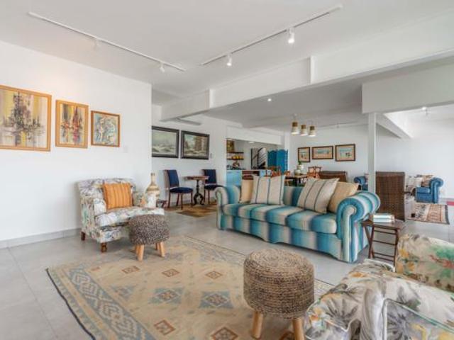 Townhouse for sale in Umdloti, Kwazulu-natal