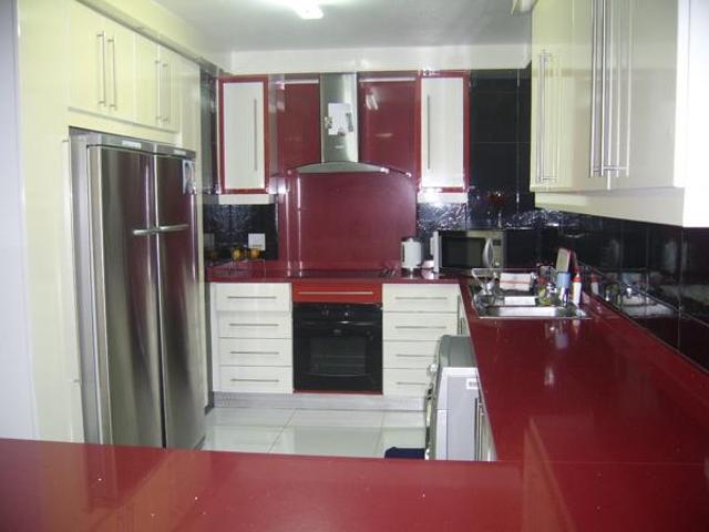 Townhouse for rent in Seaview, Kwazulu-natal