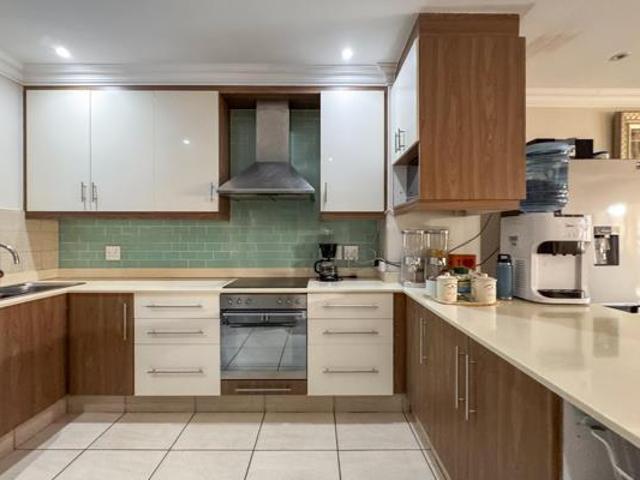 Townhouse for sale in Princess Grant, Kwazulu-natal