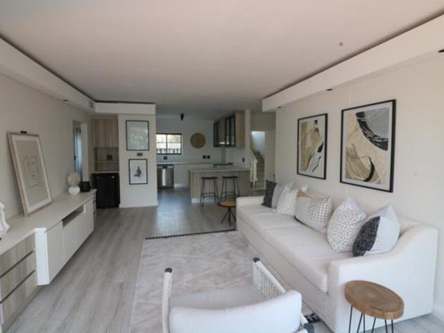 Townhouse for rent in Seaview, Kwazulu-natal