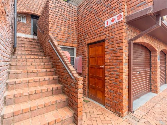 Townhouse for sale in Seaview, Kwazulu-natal