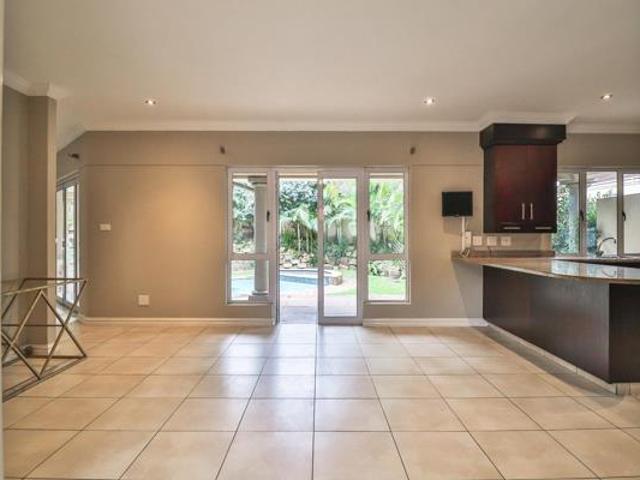 Townhouse for rent in Seaview, Kwazulu-natal