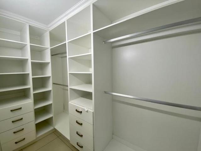 Townhouse for rent in Seaview, Kwazulu-natal