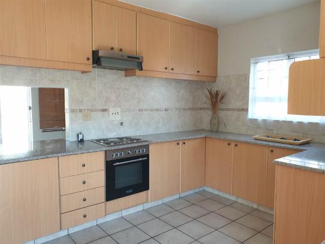Townhouse for sale in Seaview, Kwazulu-natal