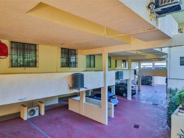 Townhouse for sale in Seaview, Kwazulu-natal