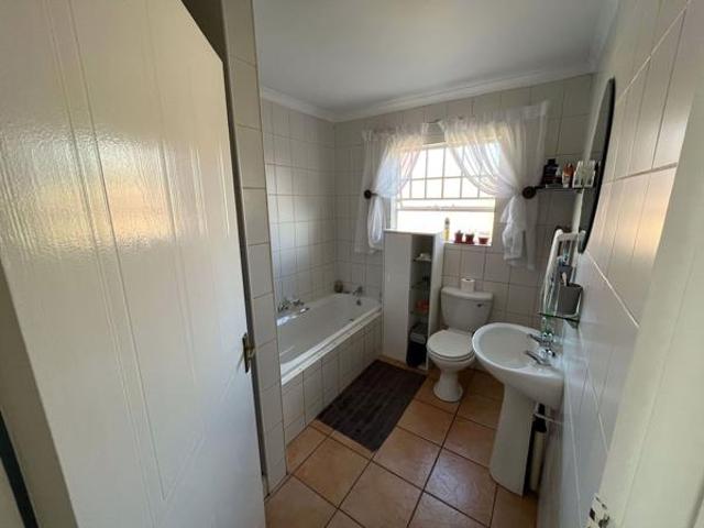 Townhouse for sale in Bloemfontein, Free State