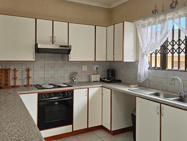 Townhouse for sale in Margate, Hibiscus Coast Local Municipality