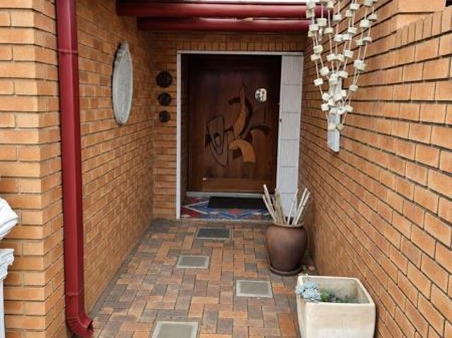 Townhouse for sale in Oranjeville, Free State