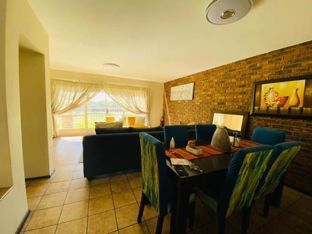 Townhouse for sale in Oranjeville, Free State
